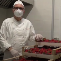 Boulangerie Giuliani : en faisant une délicieuse confiture de fraise